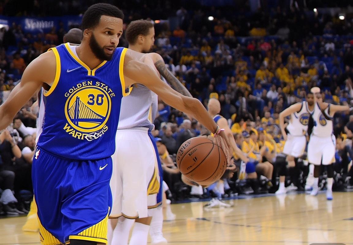 勇士队与热火队伤病潮：斯蒂芬·库里、吉米·巴特勒缺阵影响对决走向